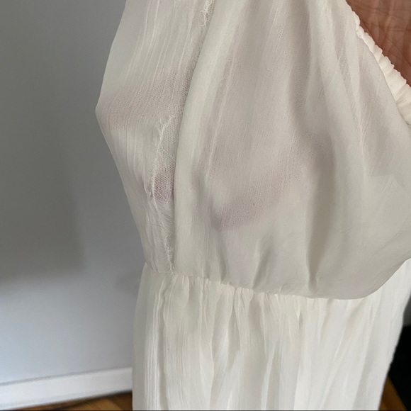 White high neck dress - Picture 3 of 3